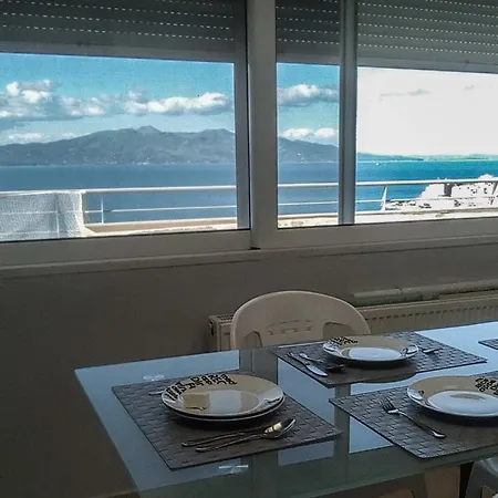 Deluxe With Breathtaking Sea View Apartment *